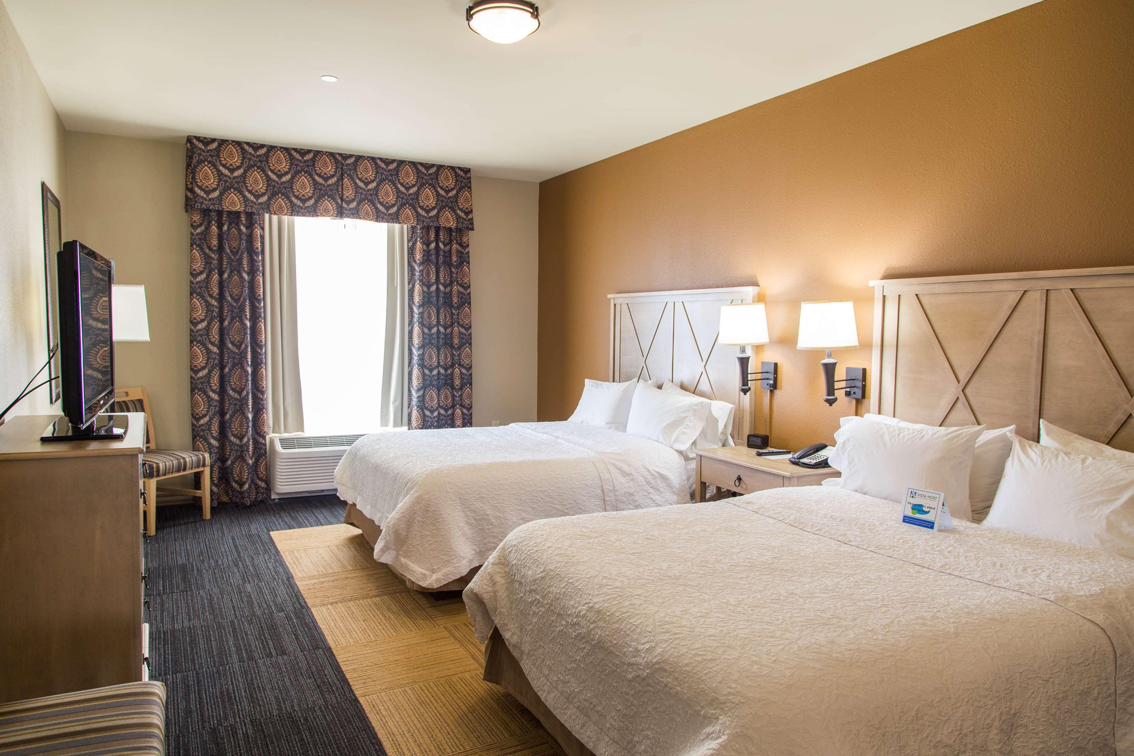 Hampton Inn & Suites Dodge City Exterior foto