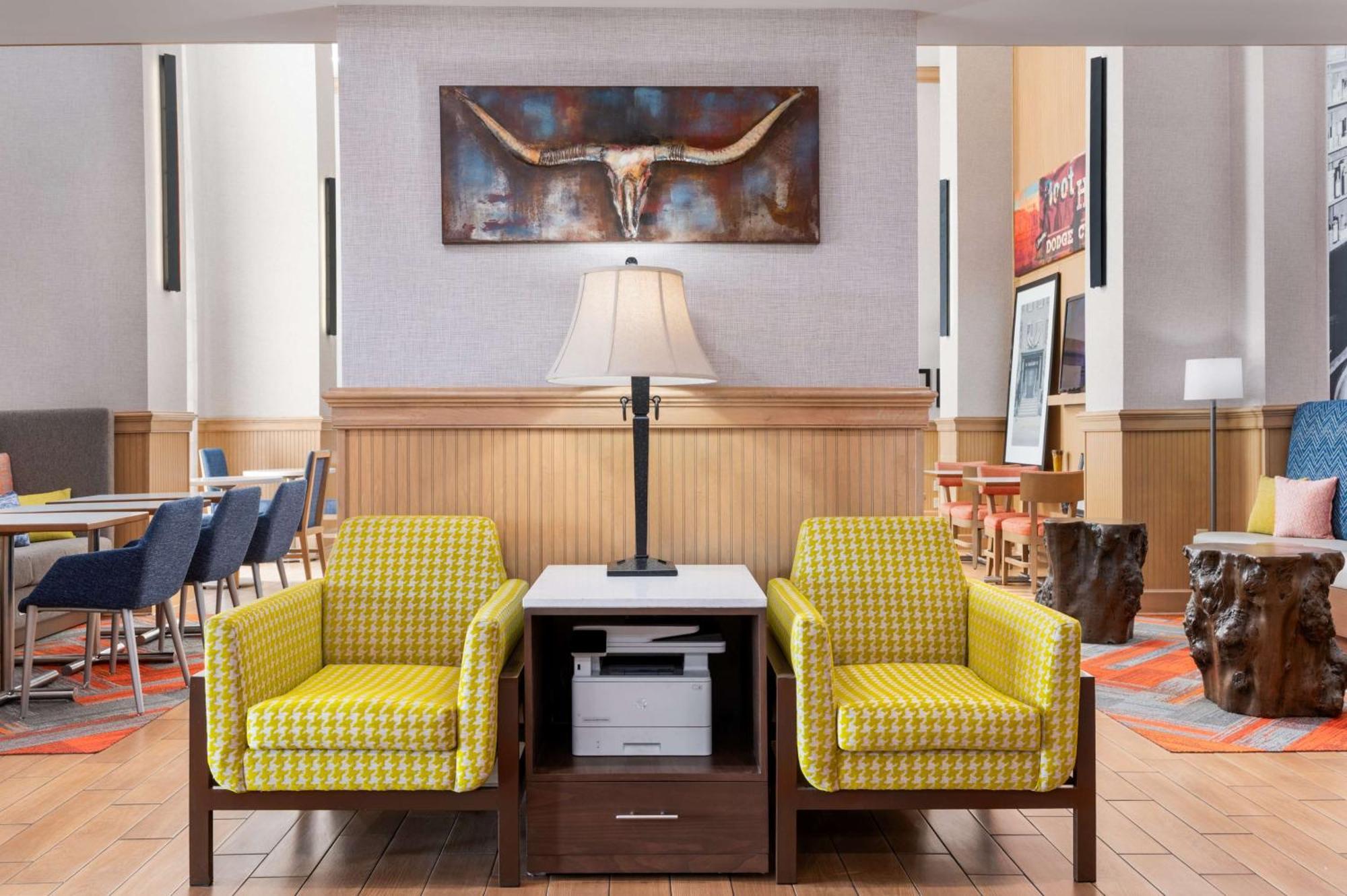 Hampton Inn & Suites Dodge City Exterior foto