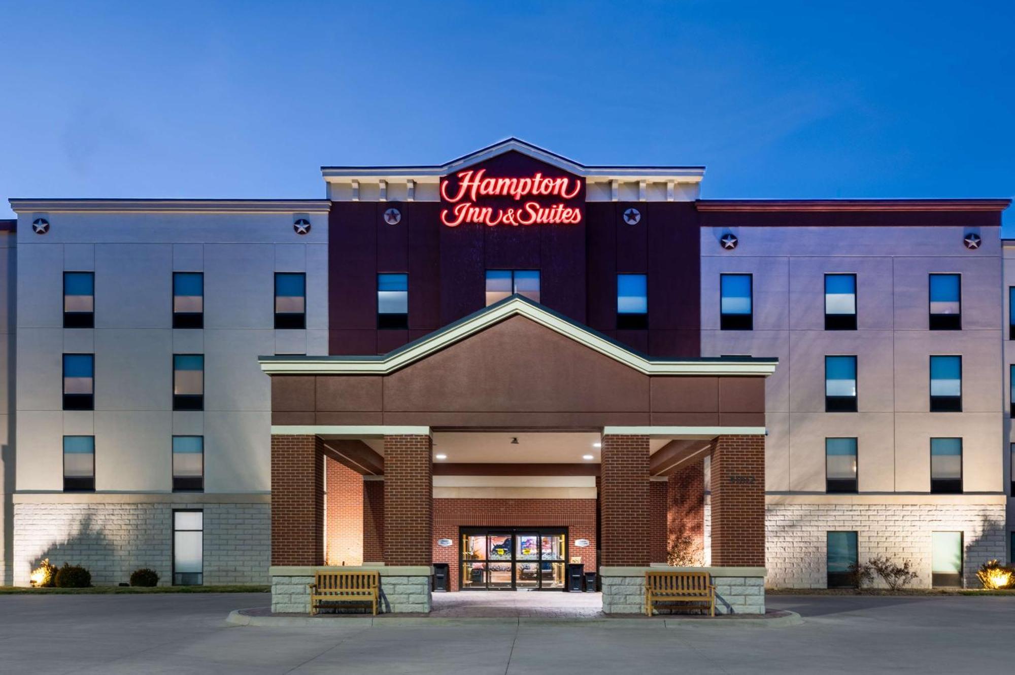 Hampton Inn & Suites Dodge City Exterior foto