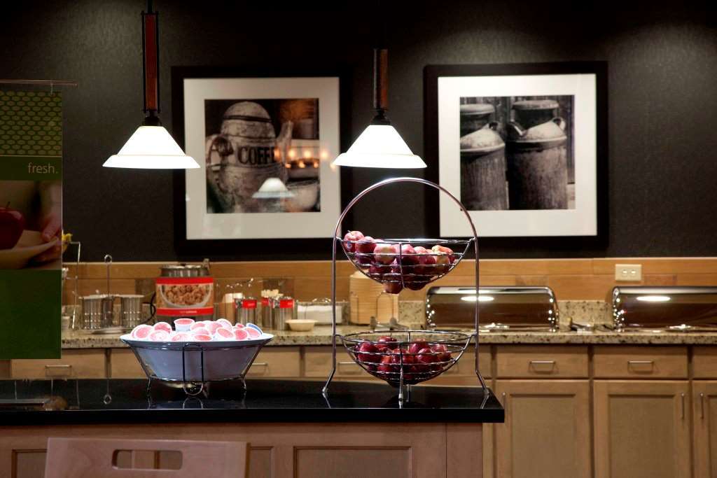 Hampton Inn & Suites Dodge City Restaurant foto